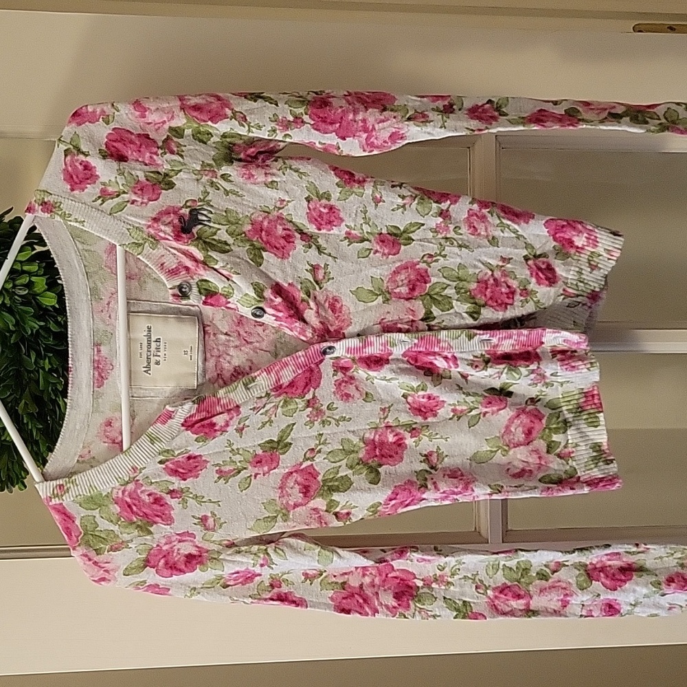 Rose Floral Abercrombie Sweater